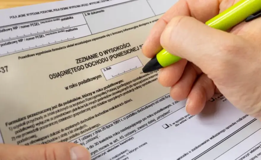 Czy skarbowka rozliczy PIT? Sprawdź, co musisz wiedzieć o deklaracji