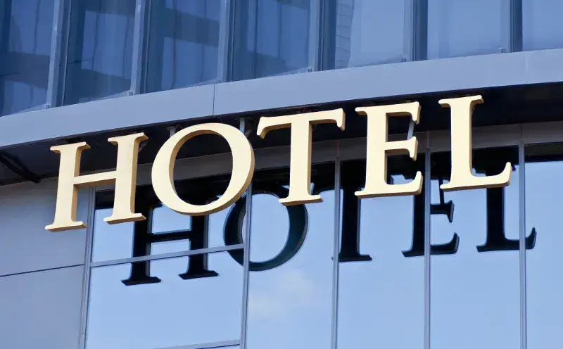 Jak prawidłowo księgować fakturę z Booking i uniknąć błędów w prowizji